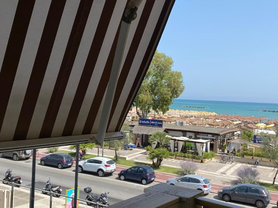 Jungle Breeze Apartment Pescara Exterior photo